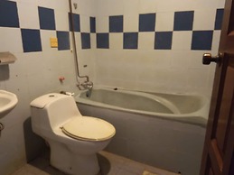 OYO 90376 Centre Point Hotel