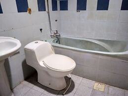 OYO 90376 Centre Point Hotel