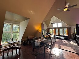 Cecil Bacon Manor