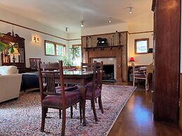 Cecil Bacon Manor