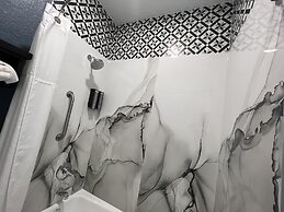 Grand Villa Inn Galleria