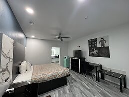 Grand Villa Inn Galleria