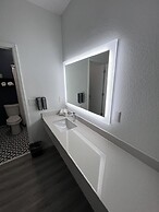 Grand Villa Inn Galleria