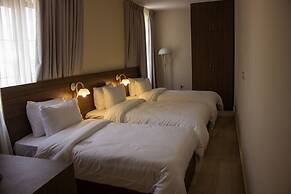 Khan Khediwe Hotel