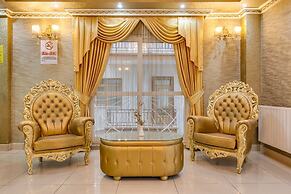 Twins  Boutique Hotel