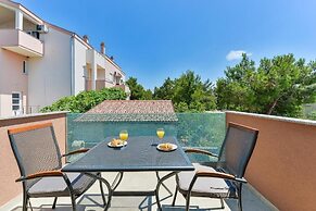 Cascade villas with private garden and jacuzzi