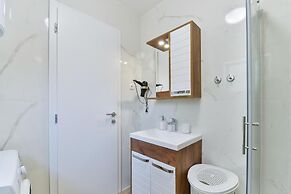 Cascade villas with private garden and jacuzzi