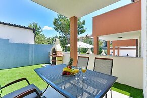 Cascade villas with private garden and jacuzzi