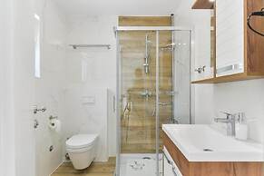 Cascade villas with private garden and jacuzzi