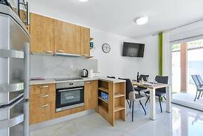 Cascade villas with private garden and jacuzzi