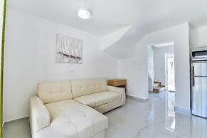 Cascade villas with private garden and jacuzzi