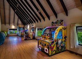 OBLU XPERIENCE Ailafushi - All Inclusive with Free Transfers