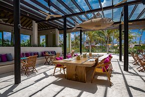 OBLU XPERIENCE Ailafushi - All Inclusive with Free Transfers