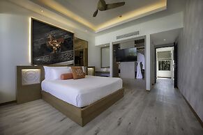 OBLU XPERIENCE Ailafushi - All Inclusive with Free Transfers