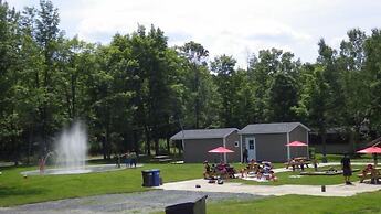 Camping Mystic