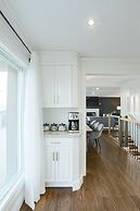 Stunning Views of the Okanagan Lake