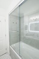 Stunning Views of the Okanagan Lake