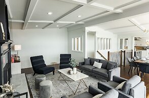 Stunning Views of the Okanagan Lake