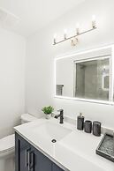 Stunning Views of the Okanagan Lake