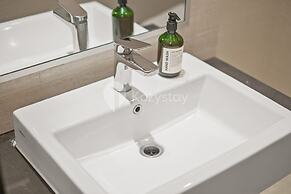 Meadow by Kozystay | Newly Renovated | Kebon Jeruk