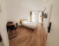 Hostal Manuela by gaiarooms