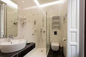 Hostal Manuela by gaiarooms