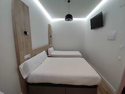 Hostal Manuela by gaiarooms