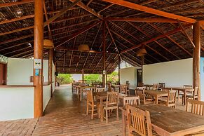 IM02 Apt 3 Suítes em Imbassaí