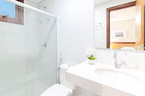 IM02 Apt 3 Suítes em Imbassaí