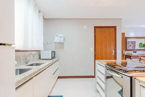 IM02 Apt 3 Suítes em Imbassaí