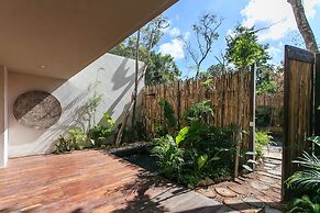 Eco-chic Design Condos Wrapped in Nature's Elements