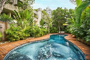 Eco-chic Design Condos Wrapped in Nature's Elements