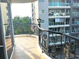 Pratumnak 1 bed With sea View at Siam Oriental Twins