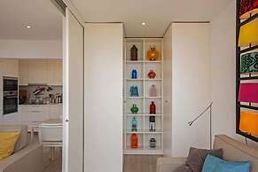 Magnificent 1 Bedroom Apartment With Views Over The Ocean