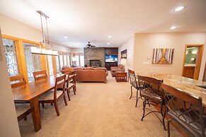 Chateaux Dumont 2709