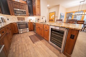 Chateaux Dumont 2709