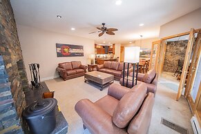 Chateaux Dumont 2709