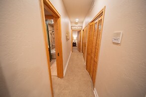 Chateaux Dumont 2709