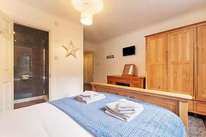 Hazelglade Cottage - Hot Tub Games Room Pet Friendly