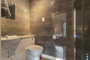 Hazelglade Cottage - Hot Tub Games Room Pet Friendly