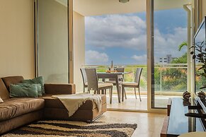 Lovely Condo at Eagle Beach! Great Views