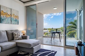 Lovely Condo at Eagle Beach! Great Views