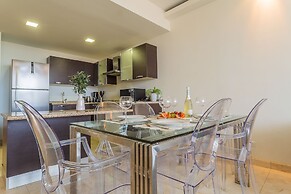 Lovely Condo at Eagle Beach! Great Views