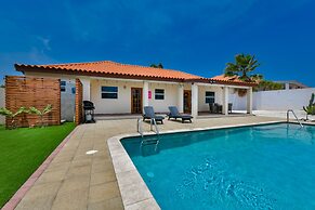 Stylish Villa, Private Pool, Bbq, Privacy