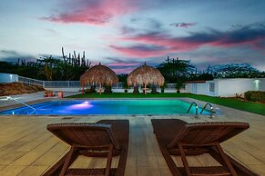 Stylish Villa, Private Pool, Bbq, Privacy