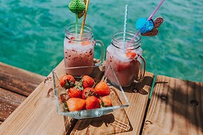 Private Beach Ocean Front Boat Dock Tiki Bar