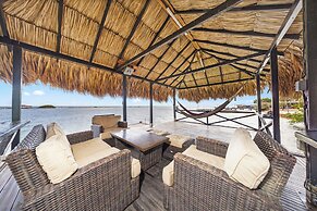 Private Beach Ocean Front Boat Dock Tiki Bar