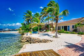 Private Beach Ocean Front Boat Dock Tiki Bar