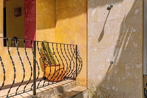 Mexican Style Villa With Private Pool, Free Utilities