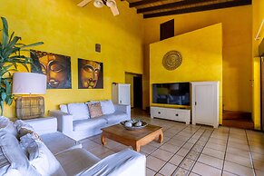Mexican Style Villa With Private Pool, Free Utilities